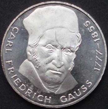 5 DM Münze Gedenkmünze 1977 "200. Geburtstags des Mathematikers, Astronomen und Physikers Carl Friedrich Gauß"