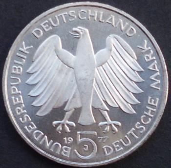 5 DM Münze Gedenkmünze 1977 "200. Geburtstags des Mathematikers, Astronomen und Physikers Carl Friedrich Gauß"