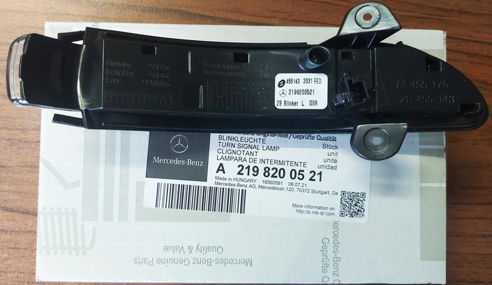 Mercedes-Benz Spiegelblinker E-Klasse W211 S211 C219 links A2198200521
