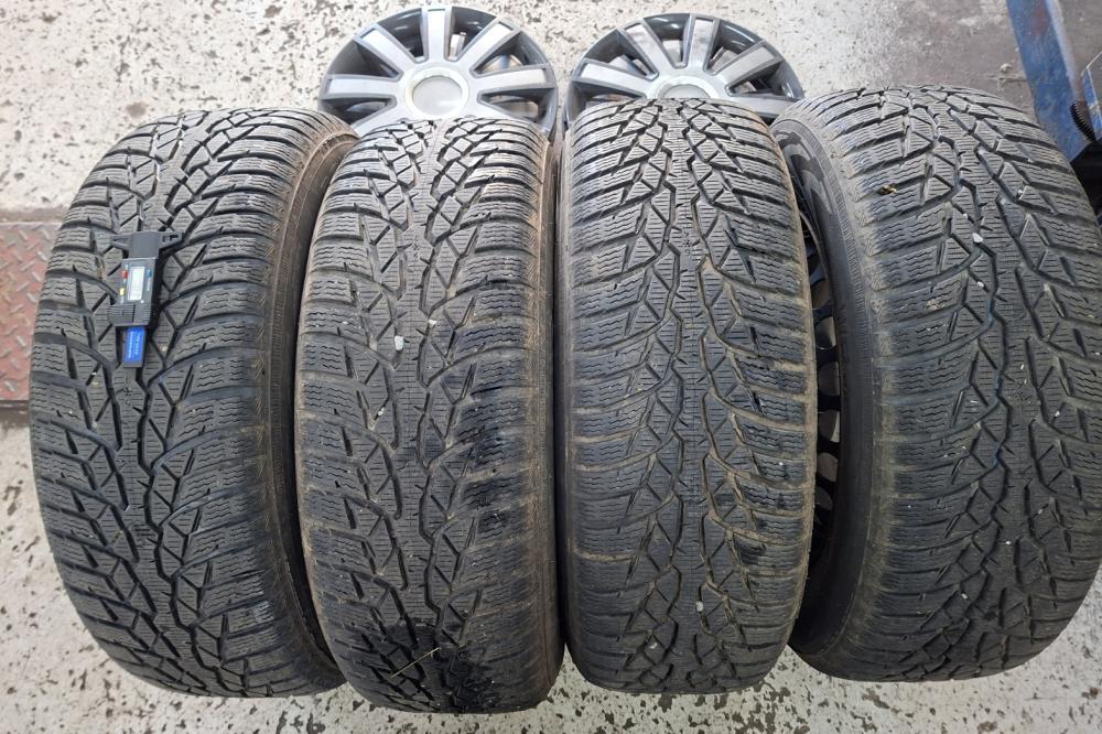 Winterrädersatz VW T5 Multivan 215/65 R 16 Gebraucht / wenig gelaufen